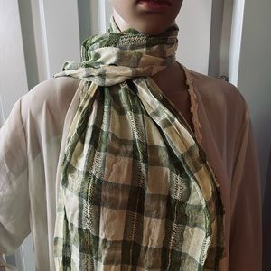 TIARA SCARF 64 x 18 Inches